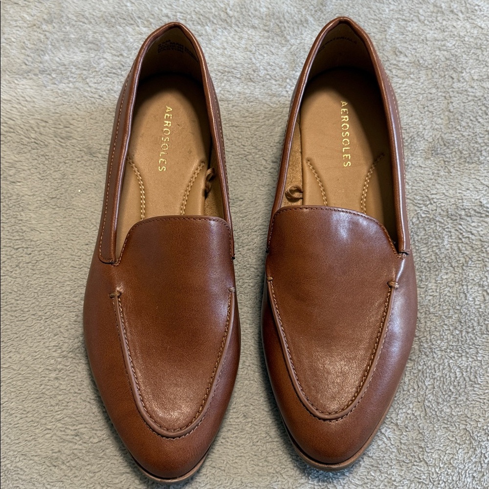 AEROSOLES Women's Tan Loafers - Picture 5 of 7